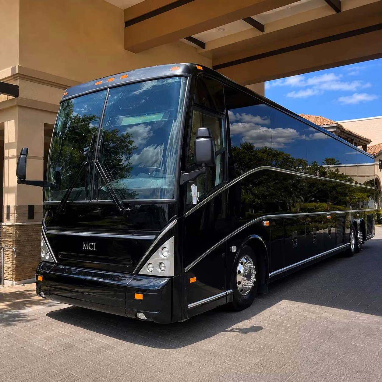 alexandria charter bus rental exterior