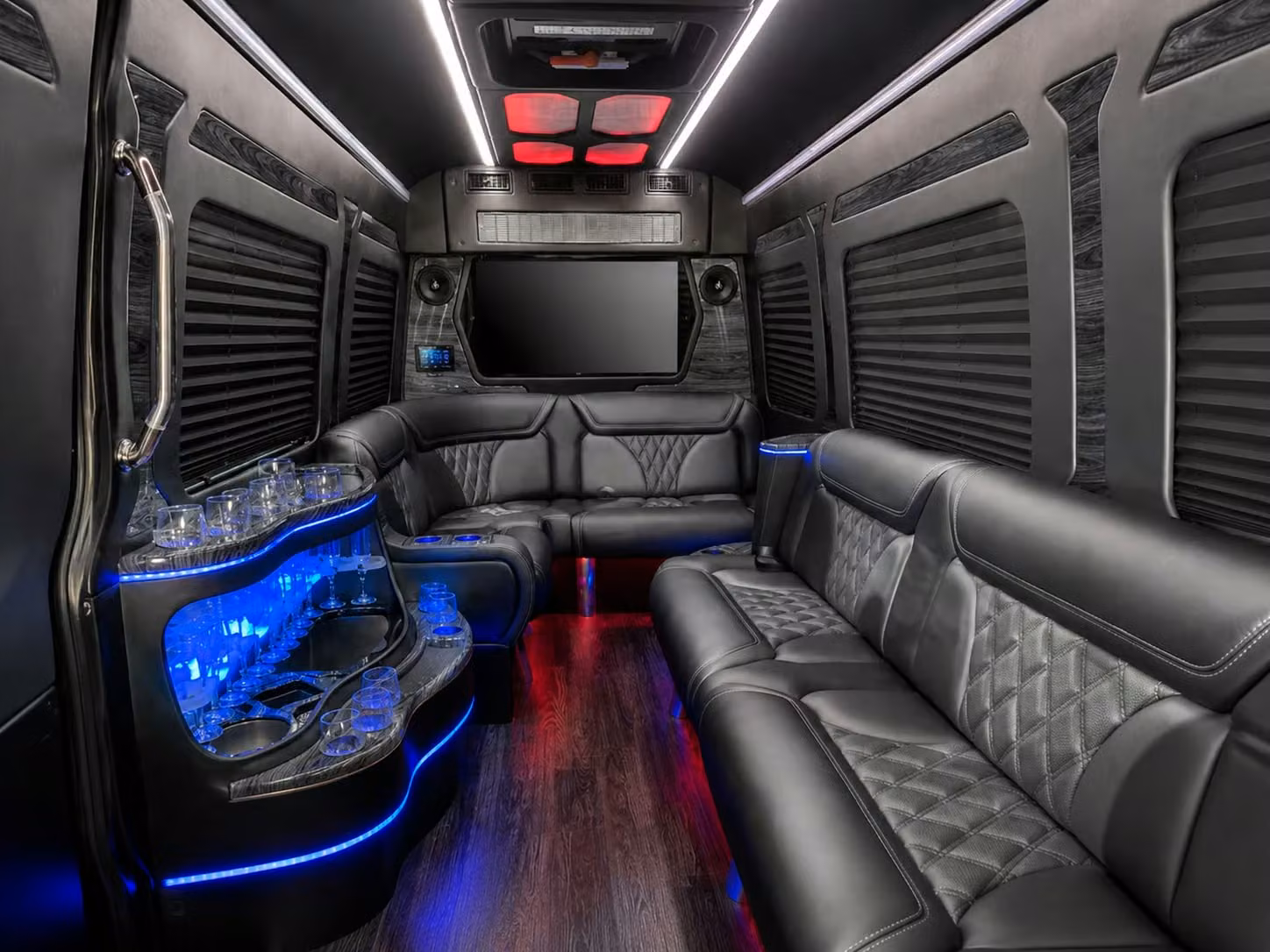 employee shuttle programs for alexandria s federal contractors and government agencies
