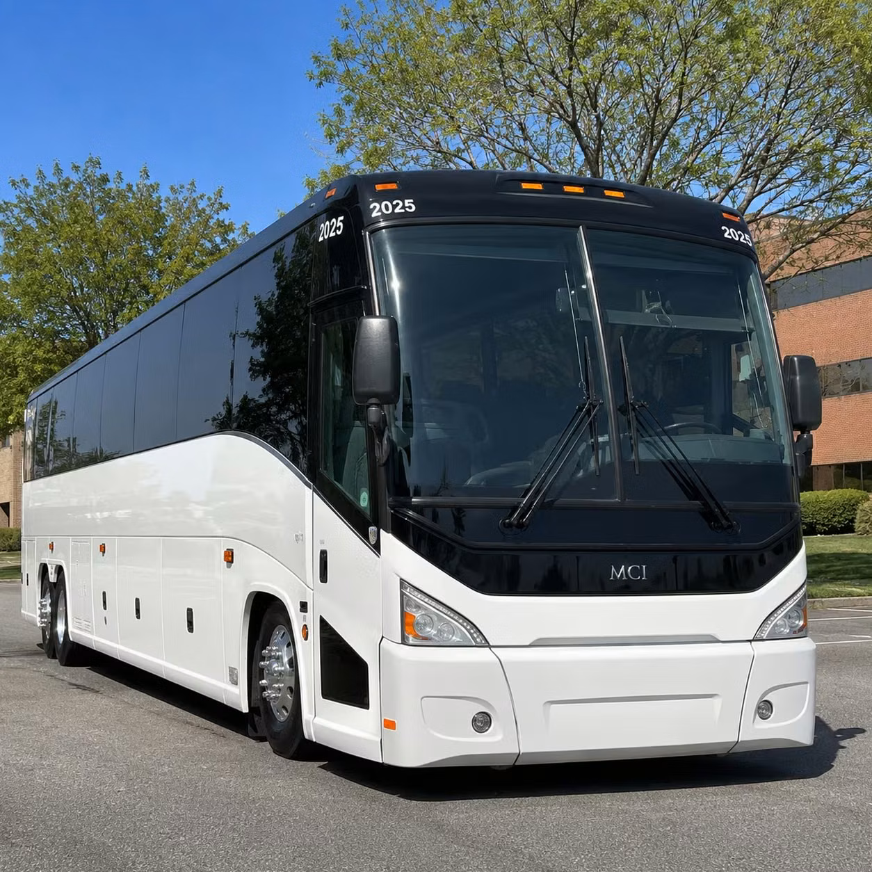 heading to the outer banks virginia beach or the mountains book your alexandria long distance charter bus here