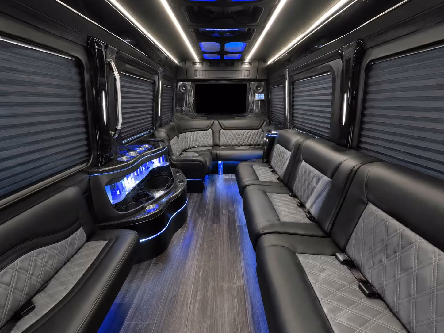 the best way for alexandria wedding parties and corporate groups to handle multi day long distance travel